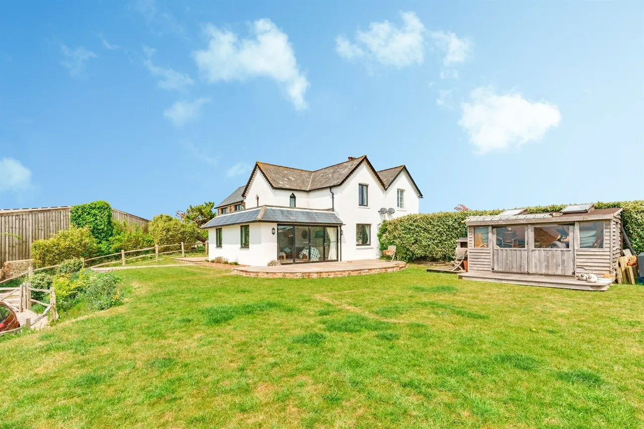 Alfriston Road, Seaford, photo 6