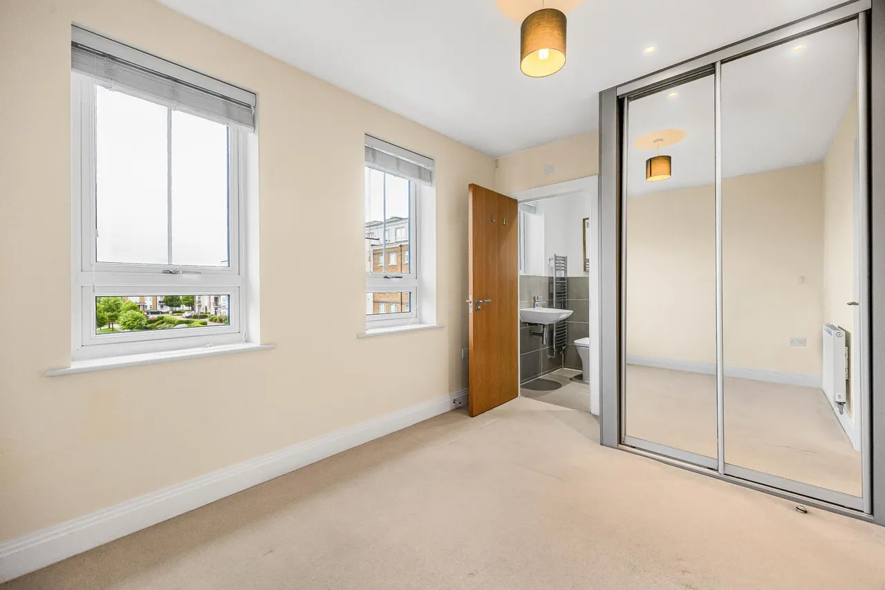 Raven Drive, Boulters Meadow, Maidenhead, SL6, photo 11
