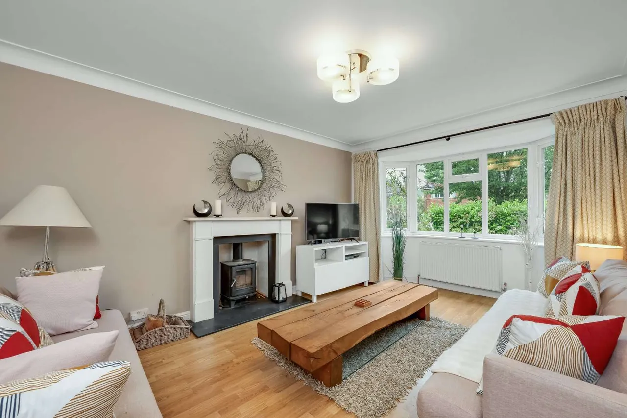 Harefield, Esher, Surrey, KT10 9TG, photo 10