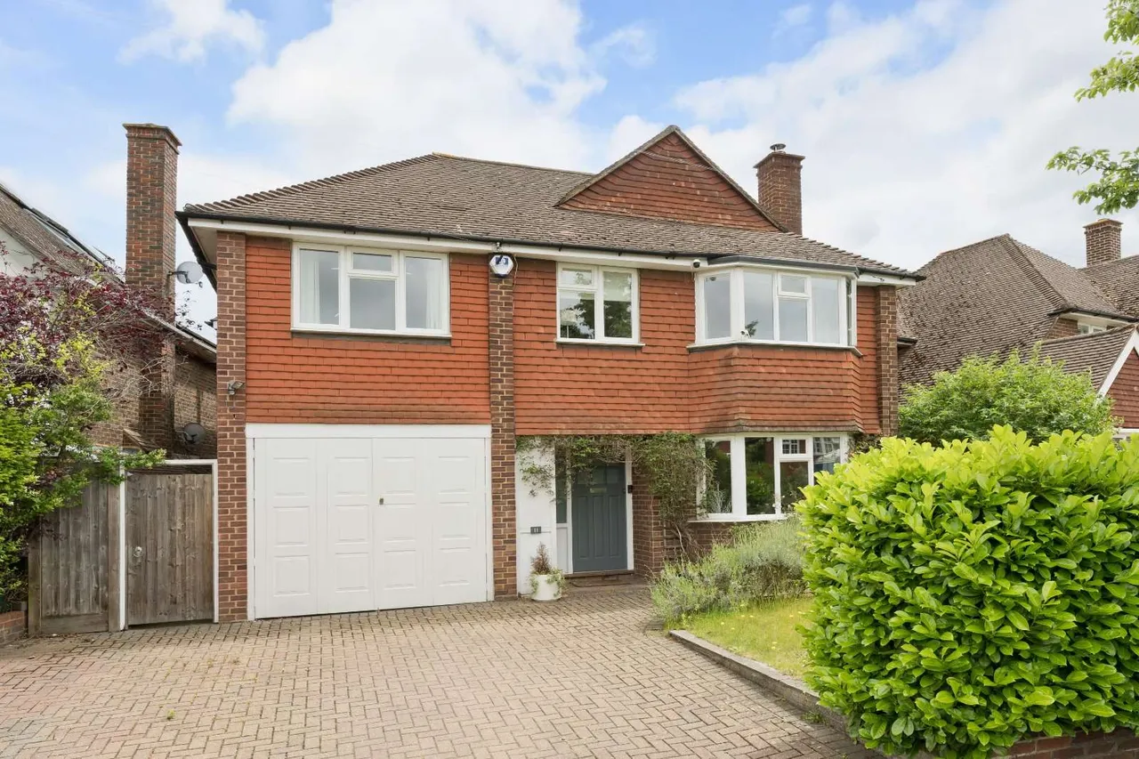 5 bed house for sale — Harefield, Esher, Surrey, KT10 9TG