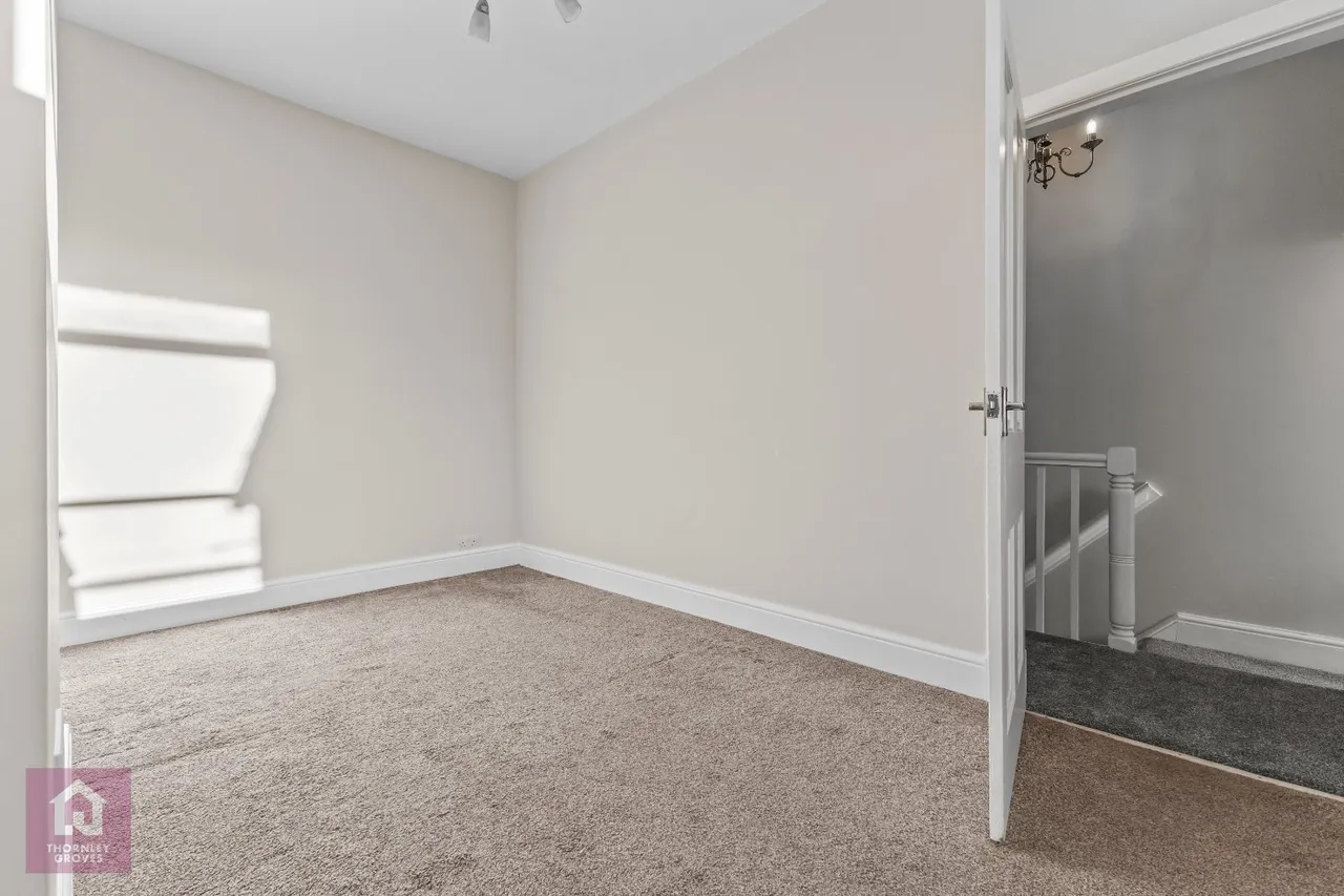 Park Road, Hale, WA15, photo 15