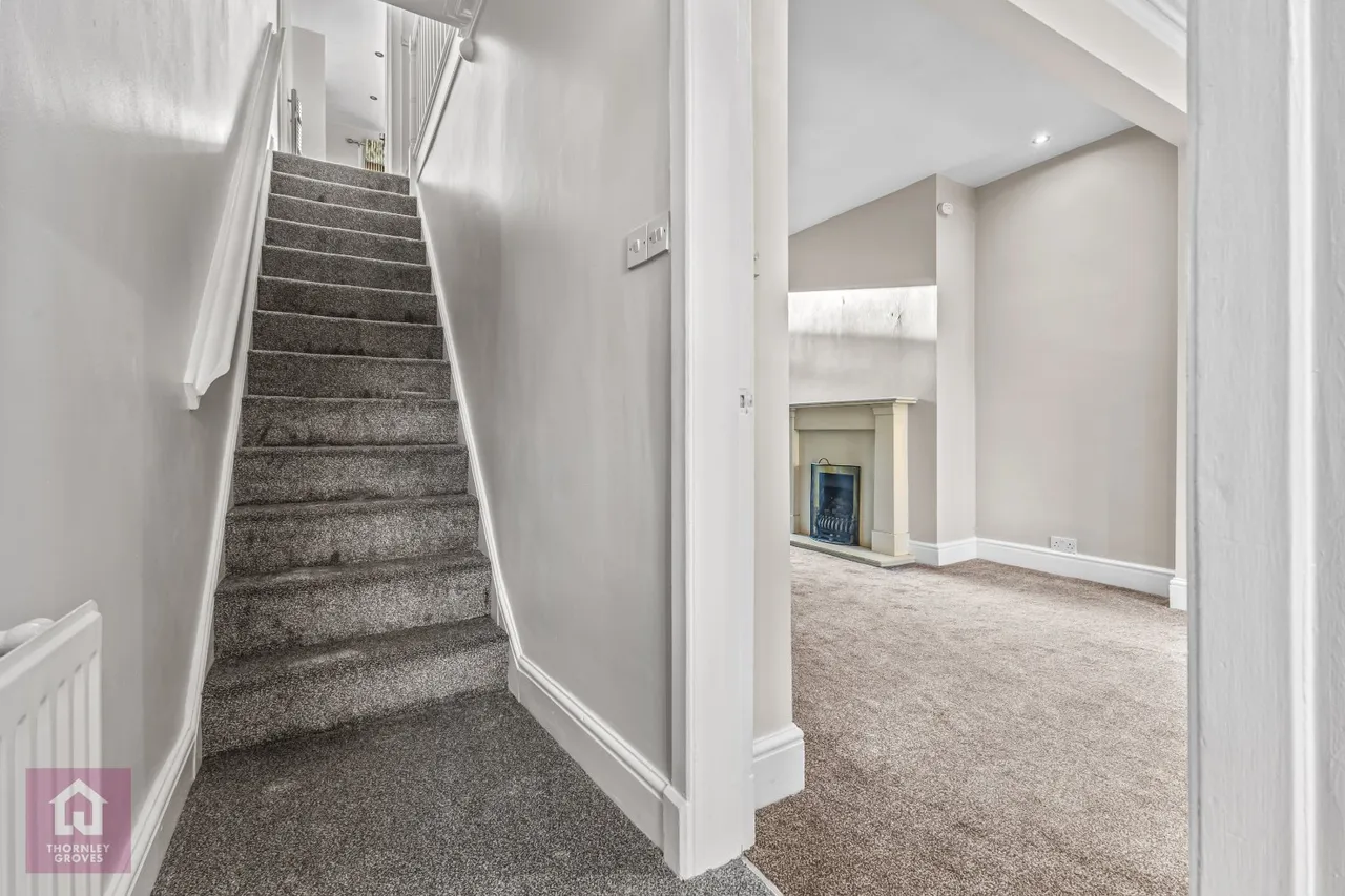 Park Road, Hale, WA15, photo 18