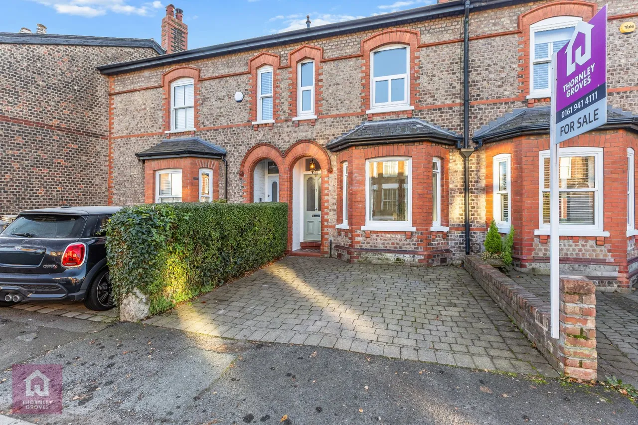 3 bed house for sale, Park Road, Hale, WA15