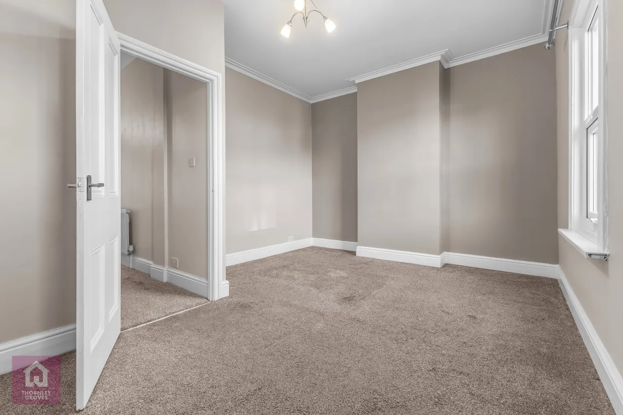 Park Road, Hale, WA15, photo 11