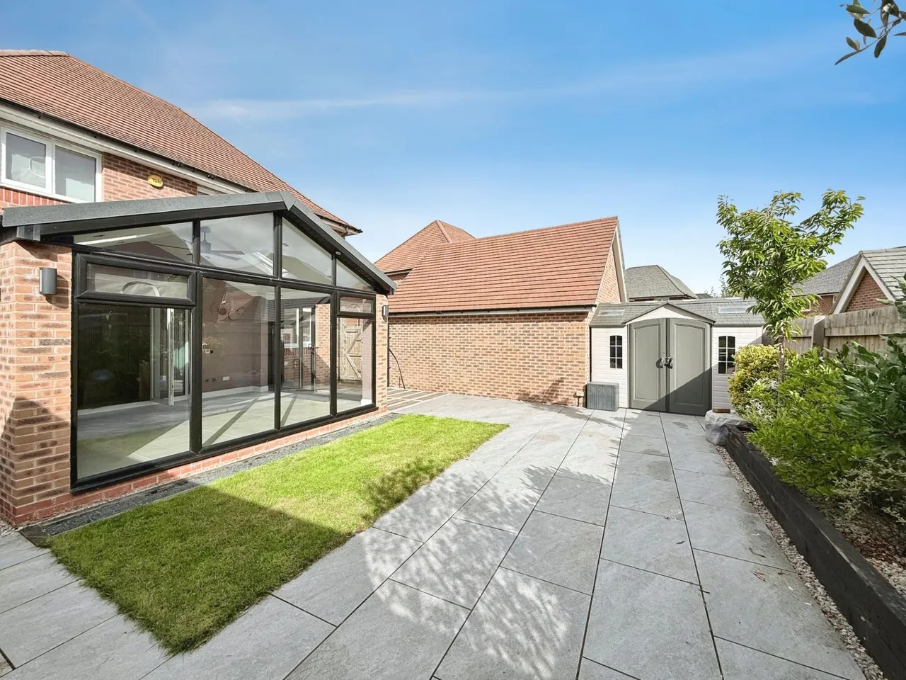 Alfred Nock Drive, Priorslee, TF2, photo 4