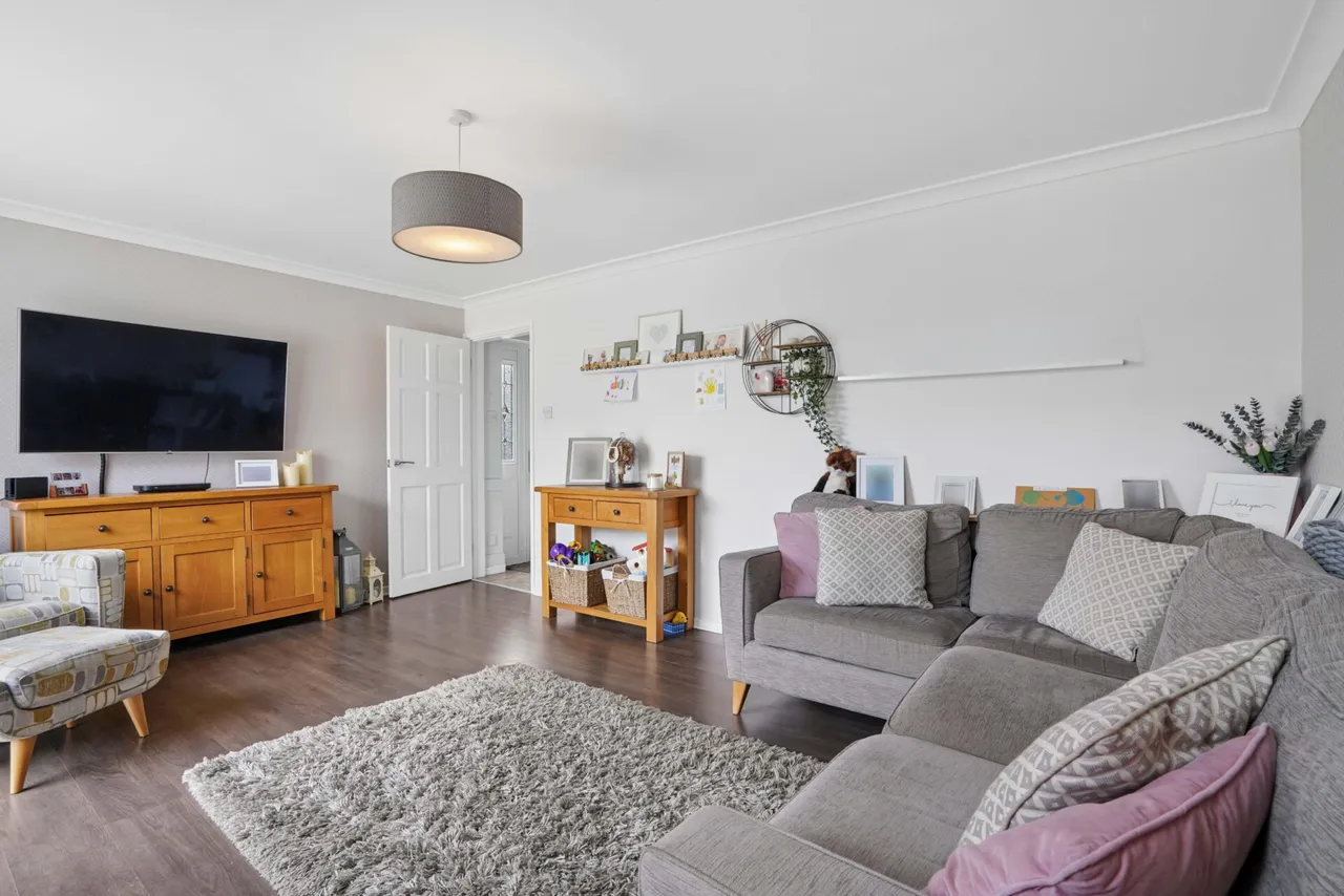 Thorney Leys, Witney, OX28, photo 4
