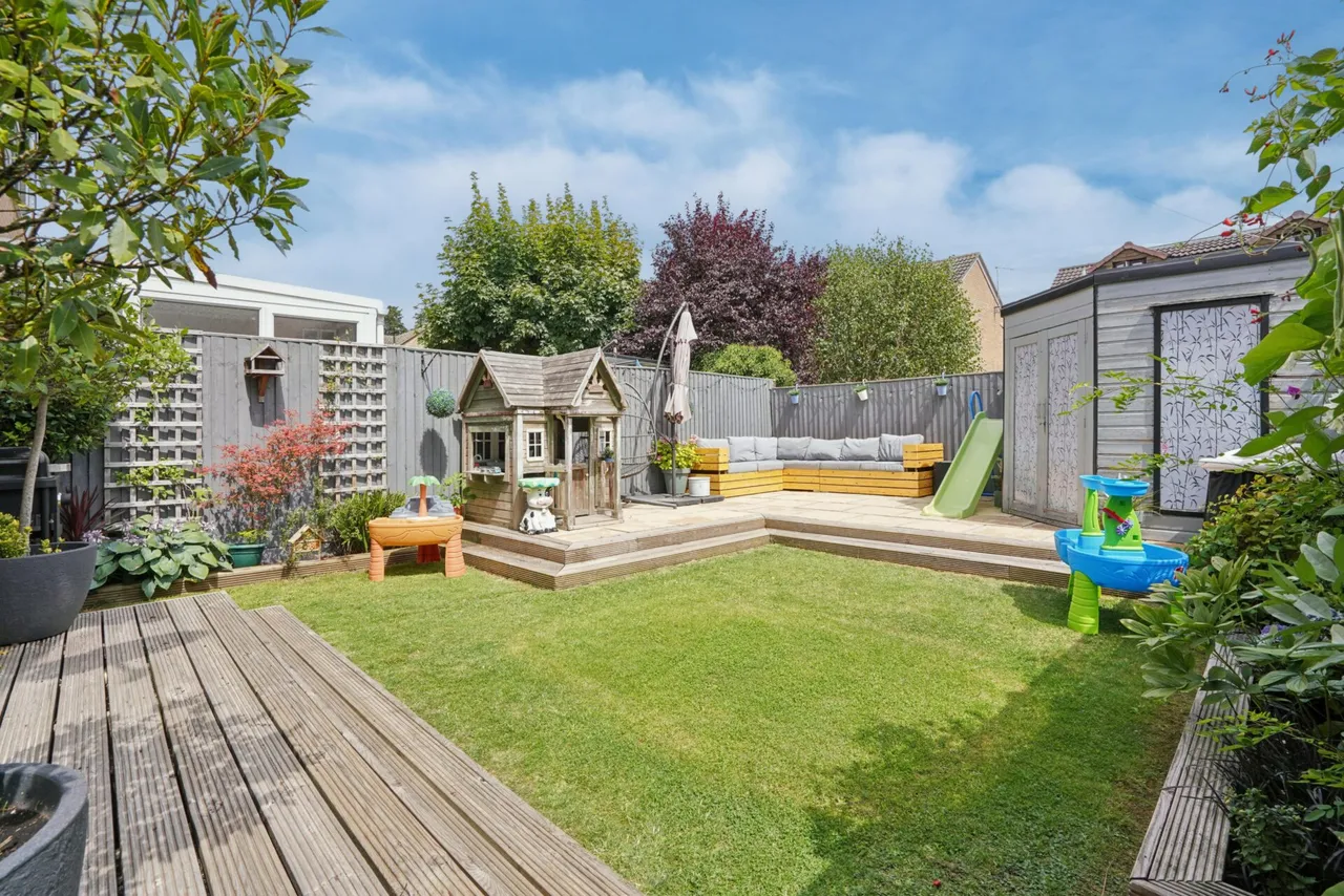 Thorney Leys, Witney, OX28, photo 2