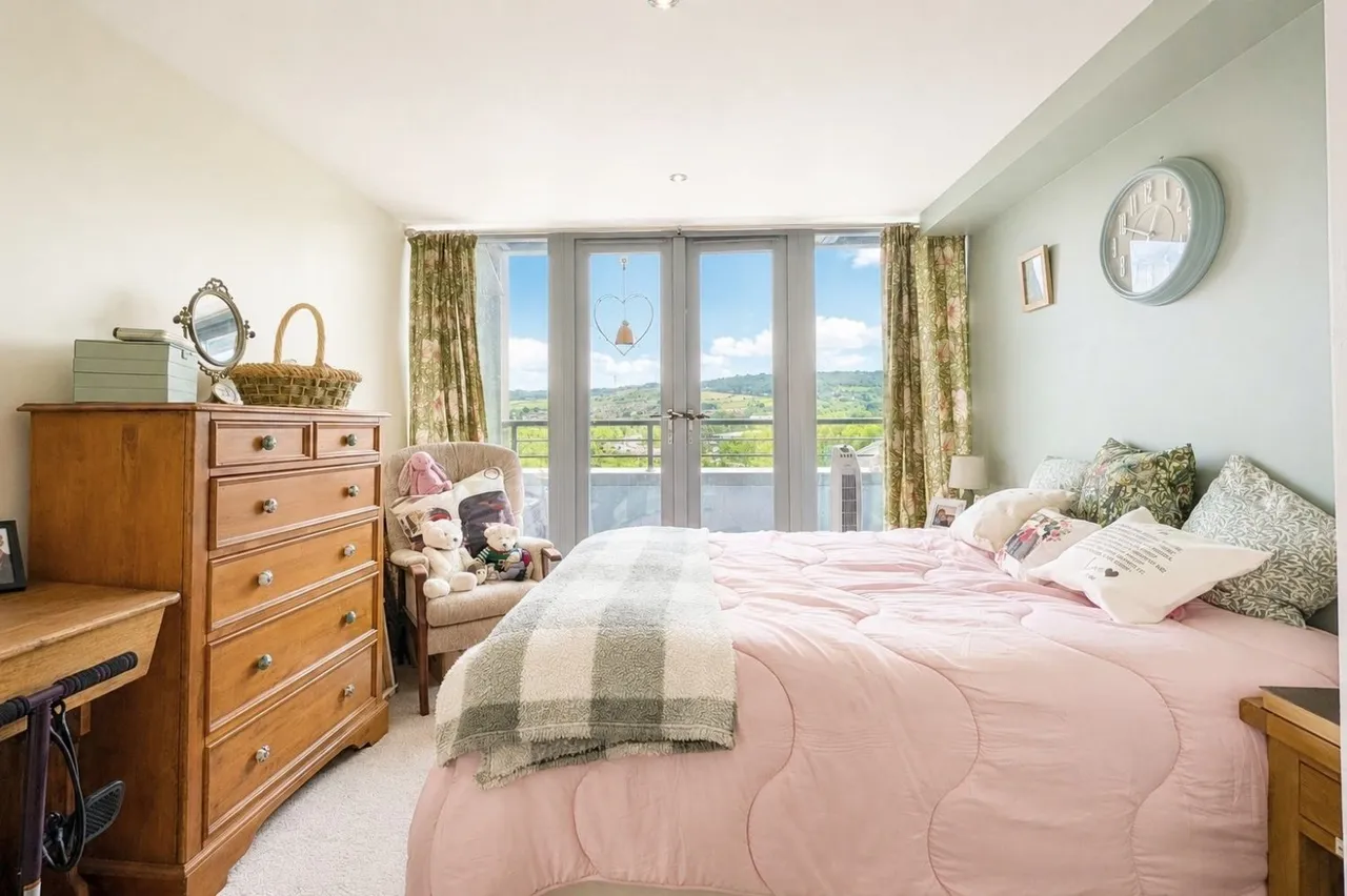 Park Road, Elland, HX5, photo 14