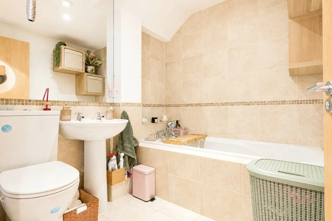 Park Road, Elland, HX5, photo 15