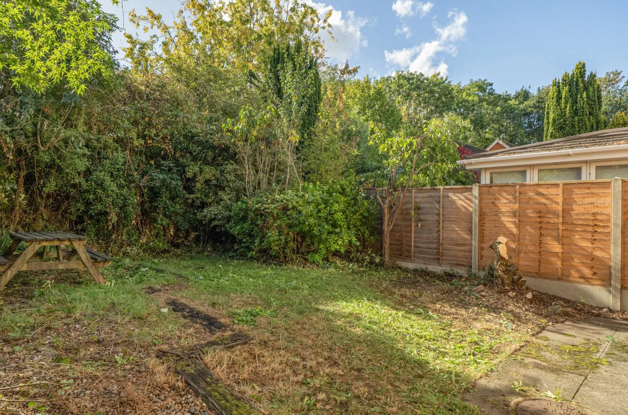 Davy Close, Wokingham, RG40, photo 18