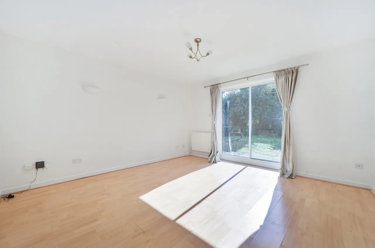 Davy Close, Wokingham, RG40, photo 5