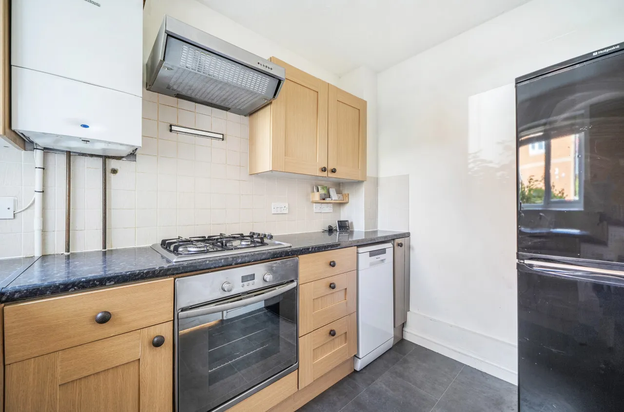Davy Close, Wokingham, RG40, photo 2