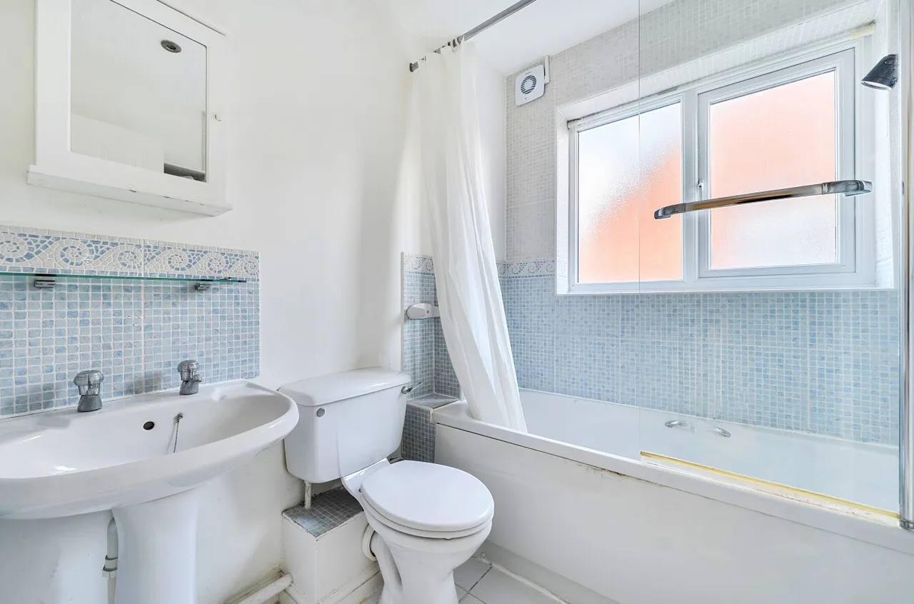 Davy Close, Wokingham, RG40, photo 12