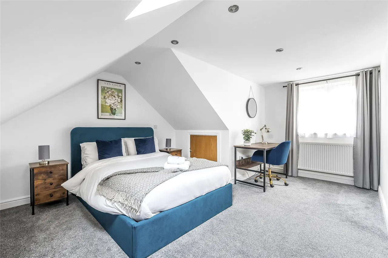 Manor Road, Guildford, GU2, photo 11