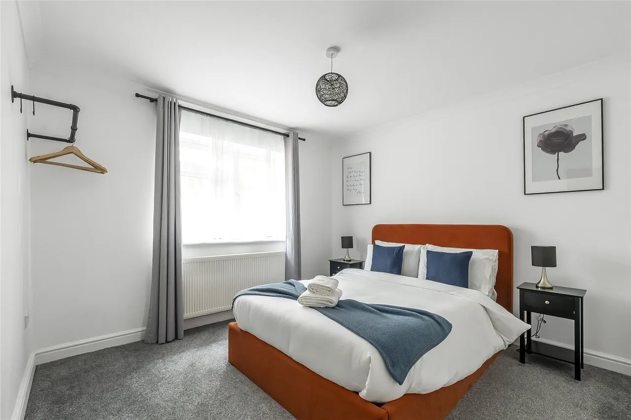 Manor Road, Guildford, GU2, photo 16