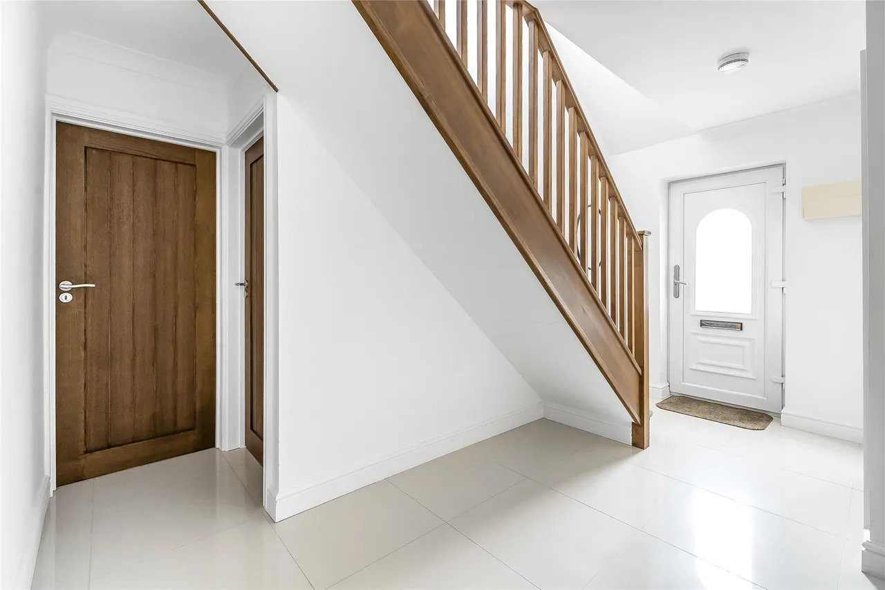 Manor Road, Guildford, GU2, photo 6