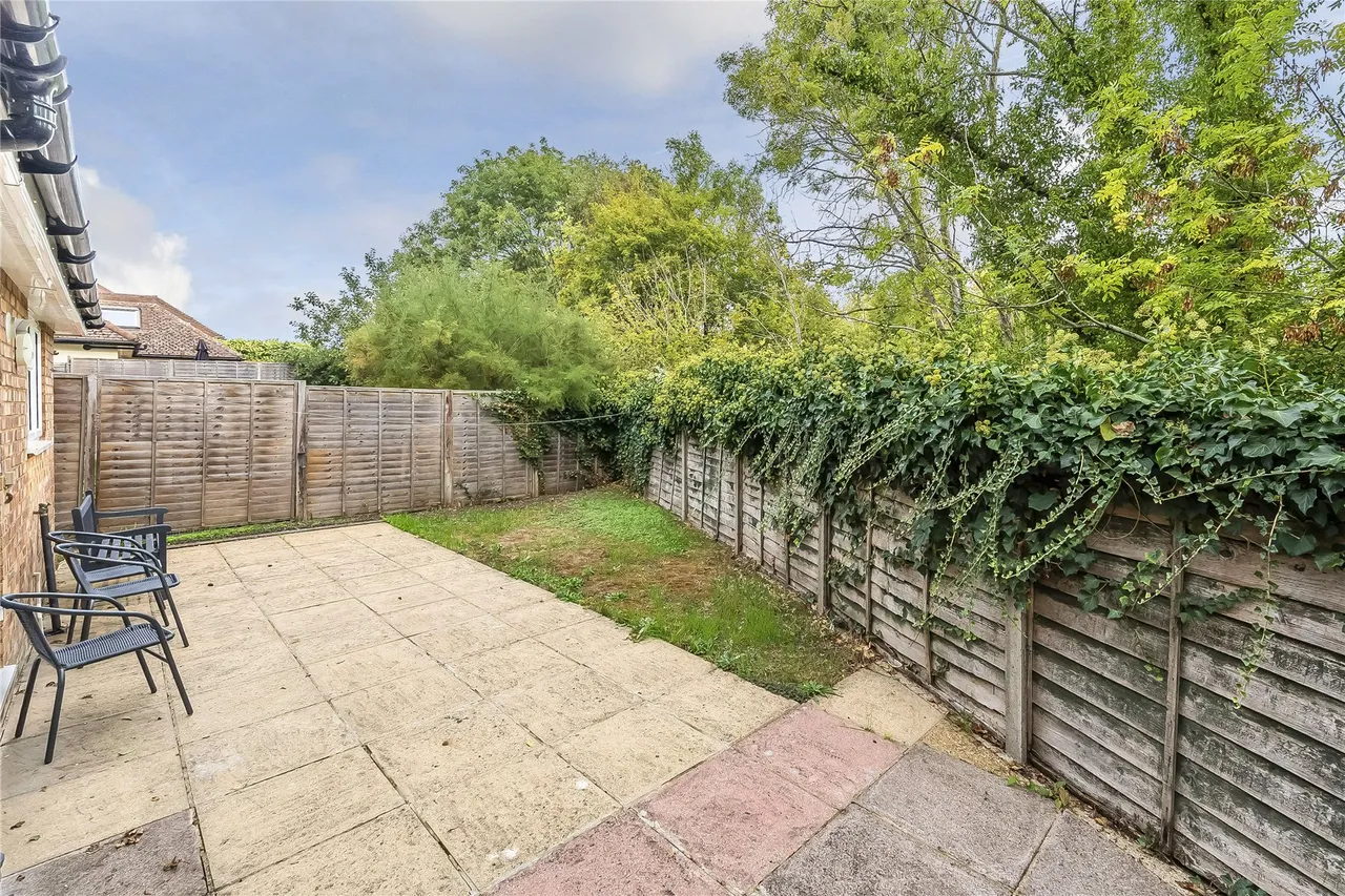 Manor Road, Guildford, GU2, photo 4