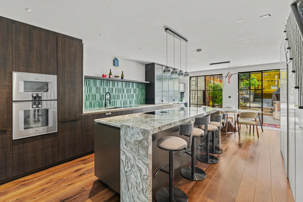 Hereford Road, Bayswater, London, photo 6