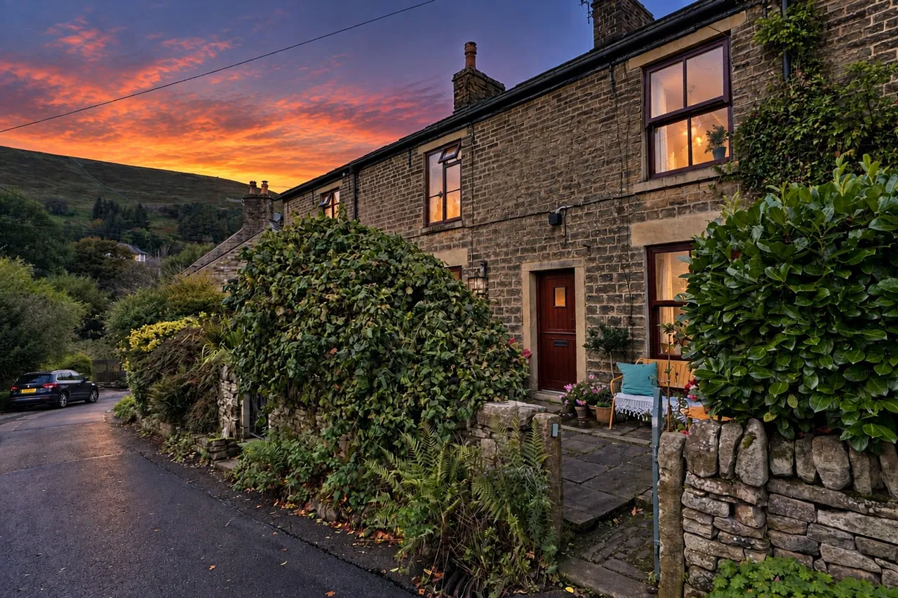 Clough Lane, High Peak, photo 4