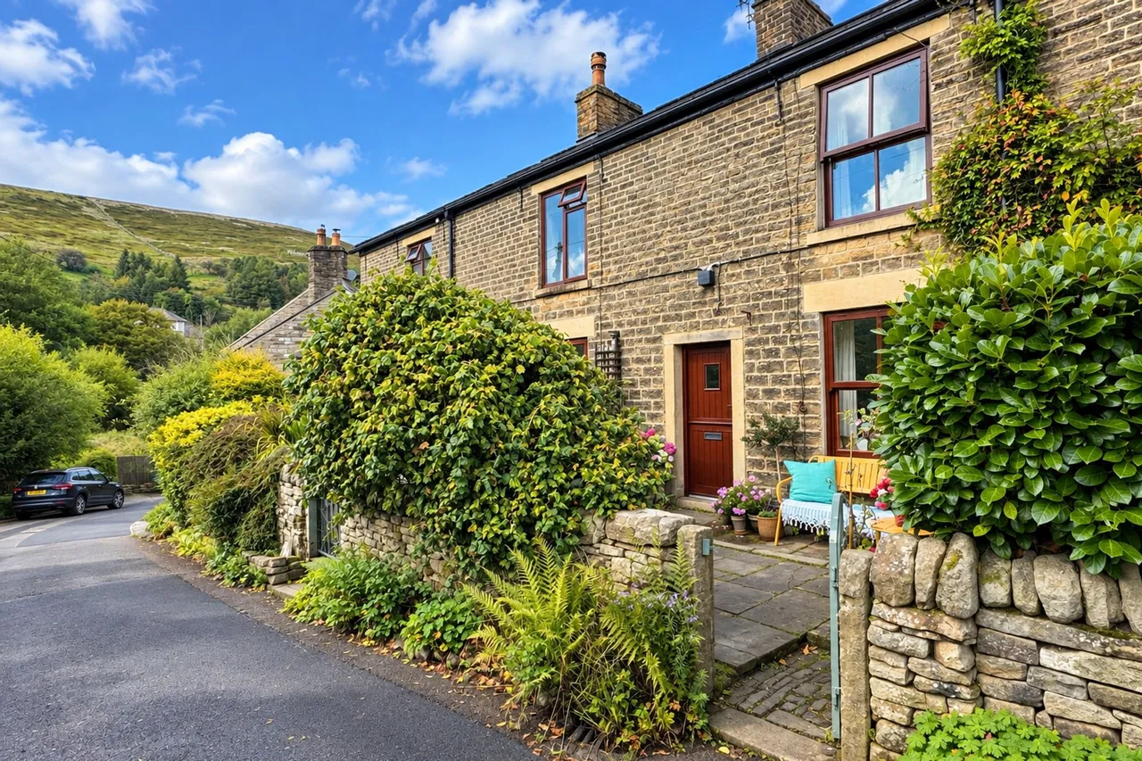 2 bed house for sale, Clough Lane, High Peak
