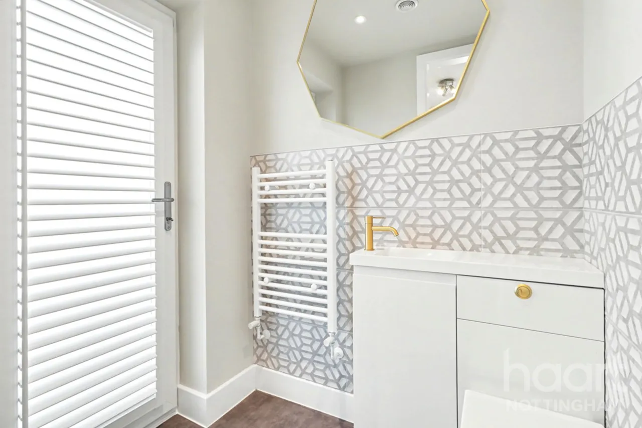 Main Street, Bradmore, NG11, photo 24