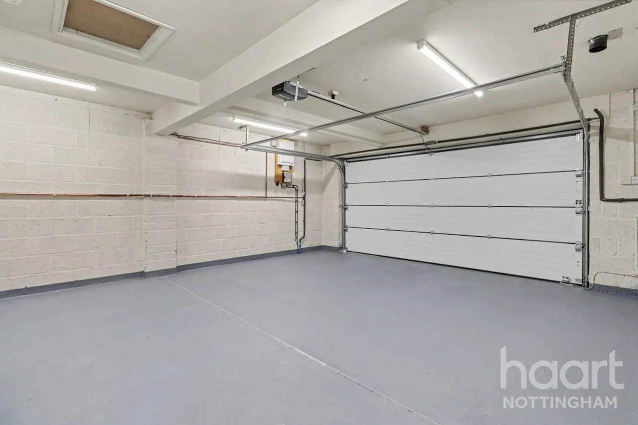Main Street, Bradmore, NG11, photo 25