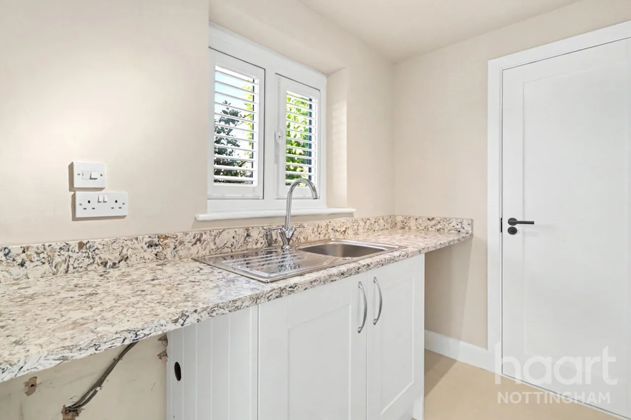 Main Street, Bradmore, NG11, photo 23