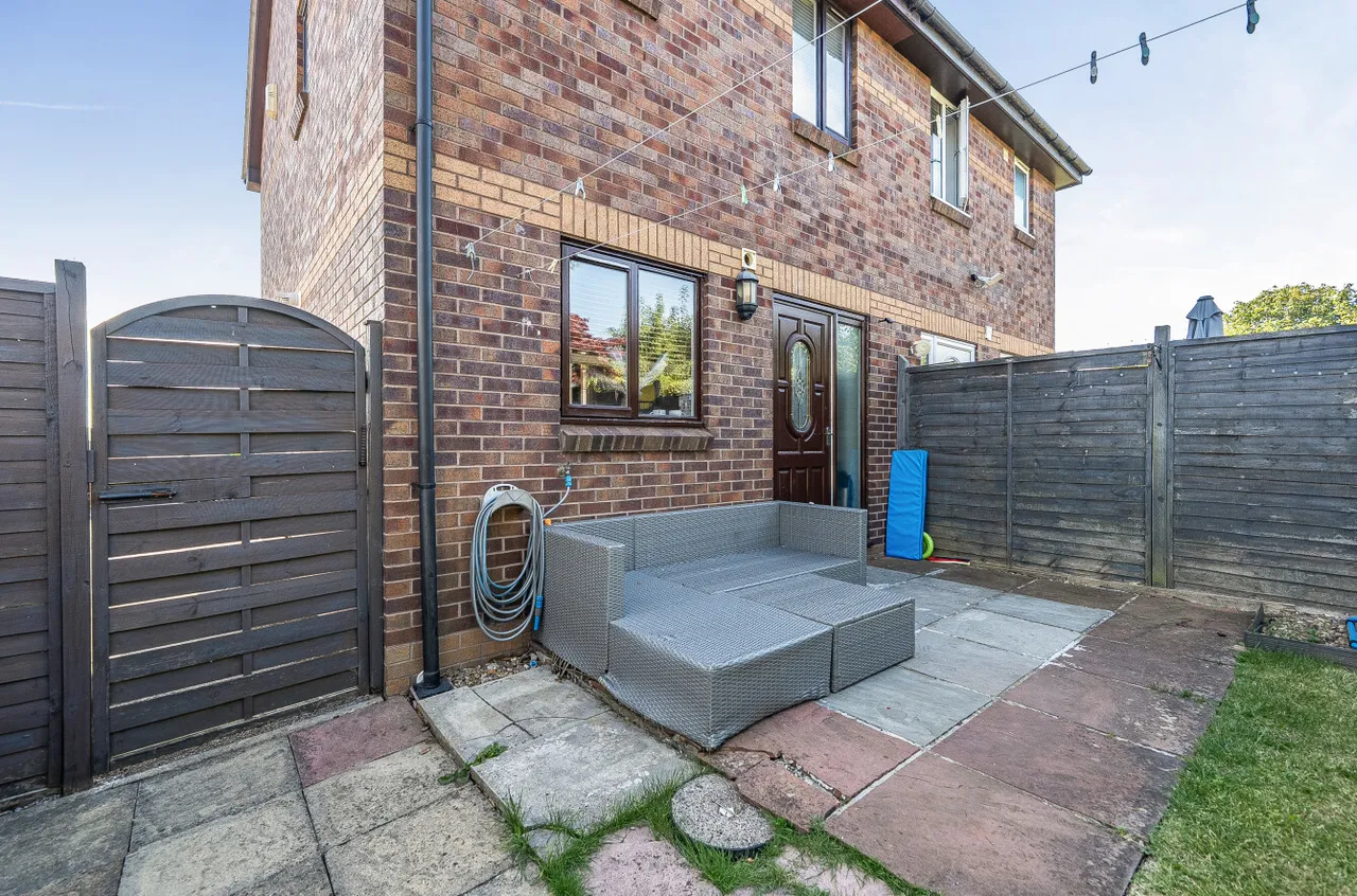 Kent Road, Pudsey, LS28, photo 18