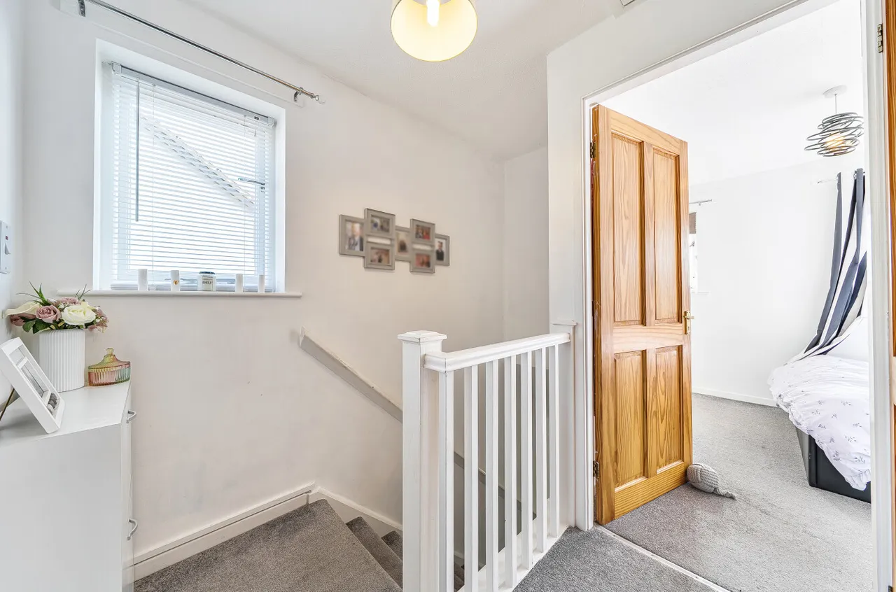 Kent Road, Pudsey, LS28, photo 9