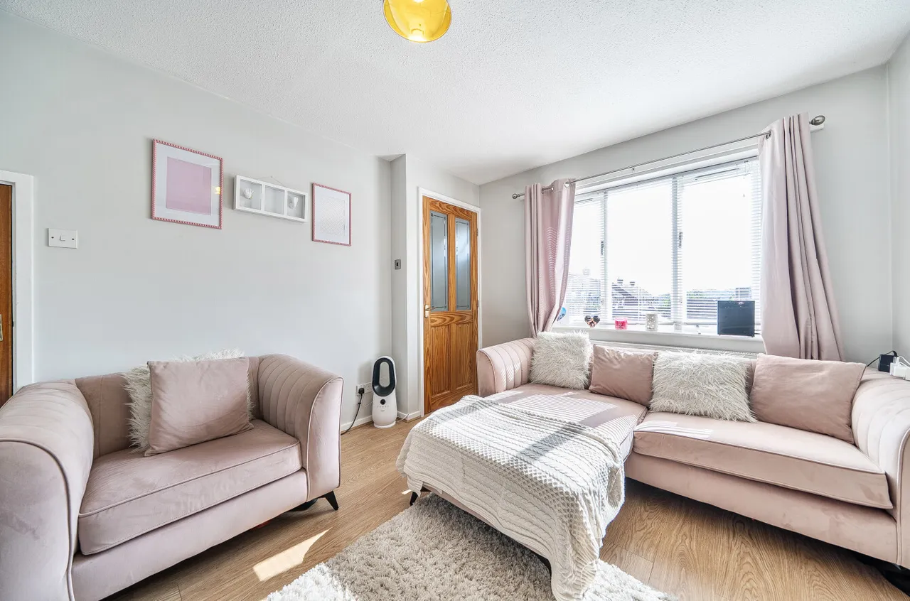 Kent Road, Pudsey, LS28, photo 2