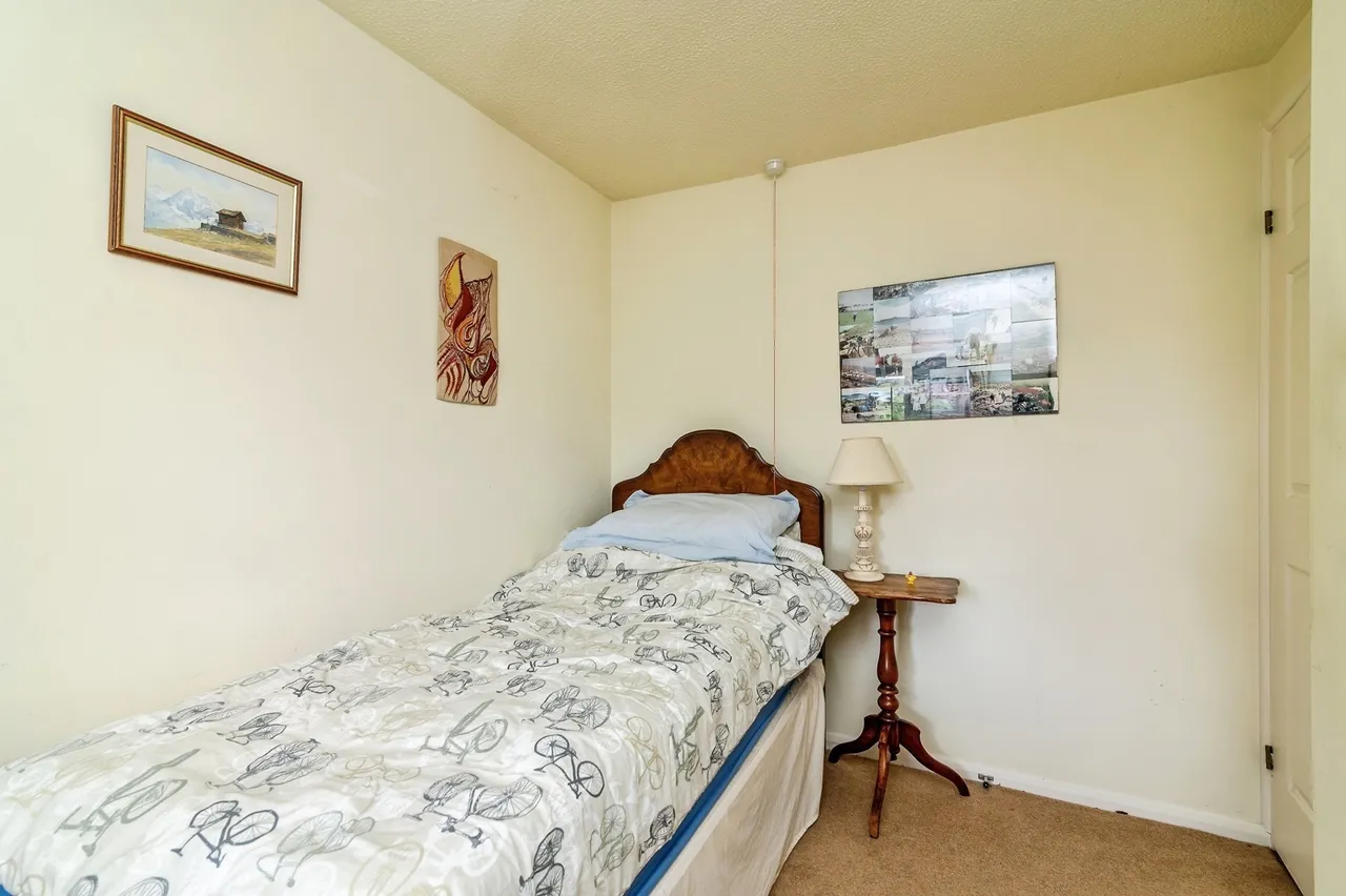 Kingfishers Court, West Bridgford, NG2, photo 20