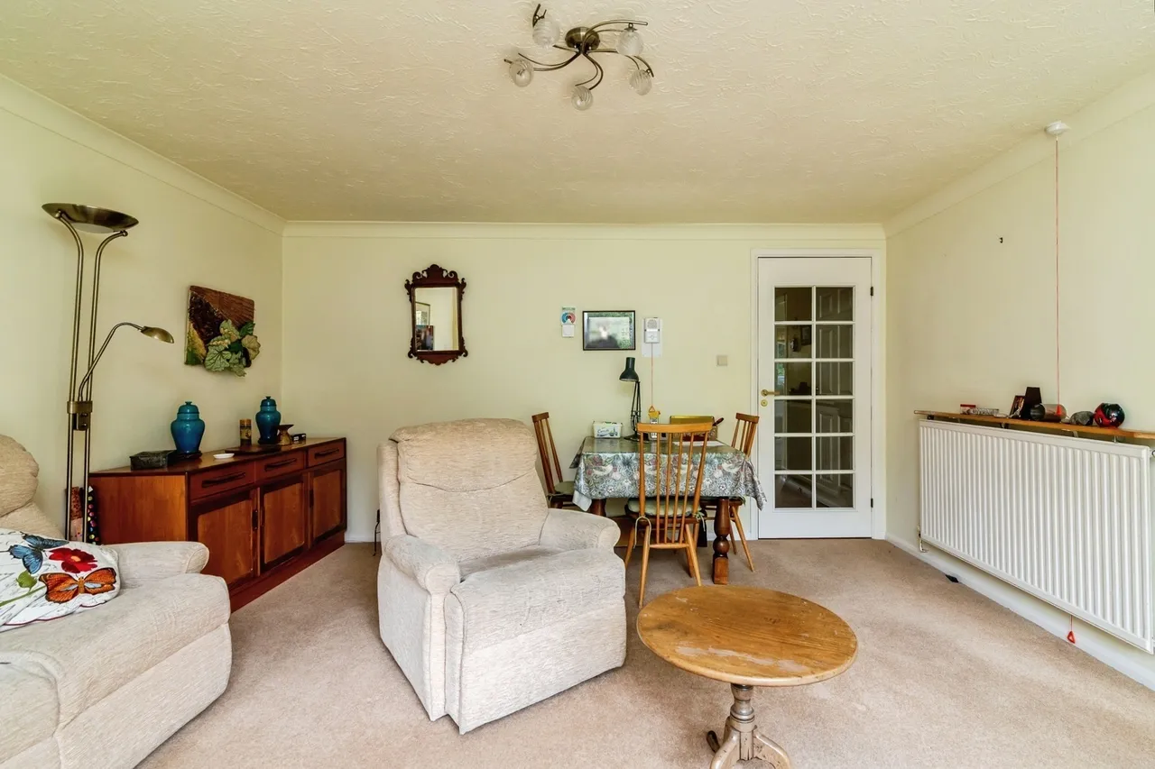 Kingfishers Court, West Bridgford, NG2, photo 6