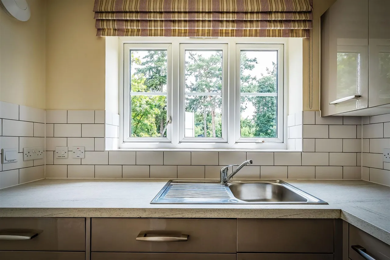 Leatherhead Road, Ashtead, KT21, photo 6