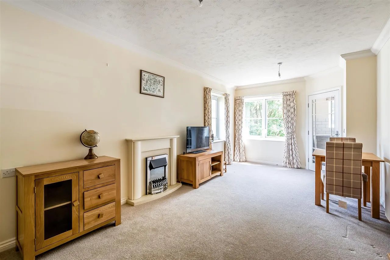 Leatherhead Road, Ashtead, KT21, photo 3