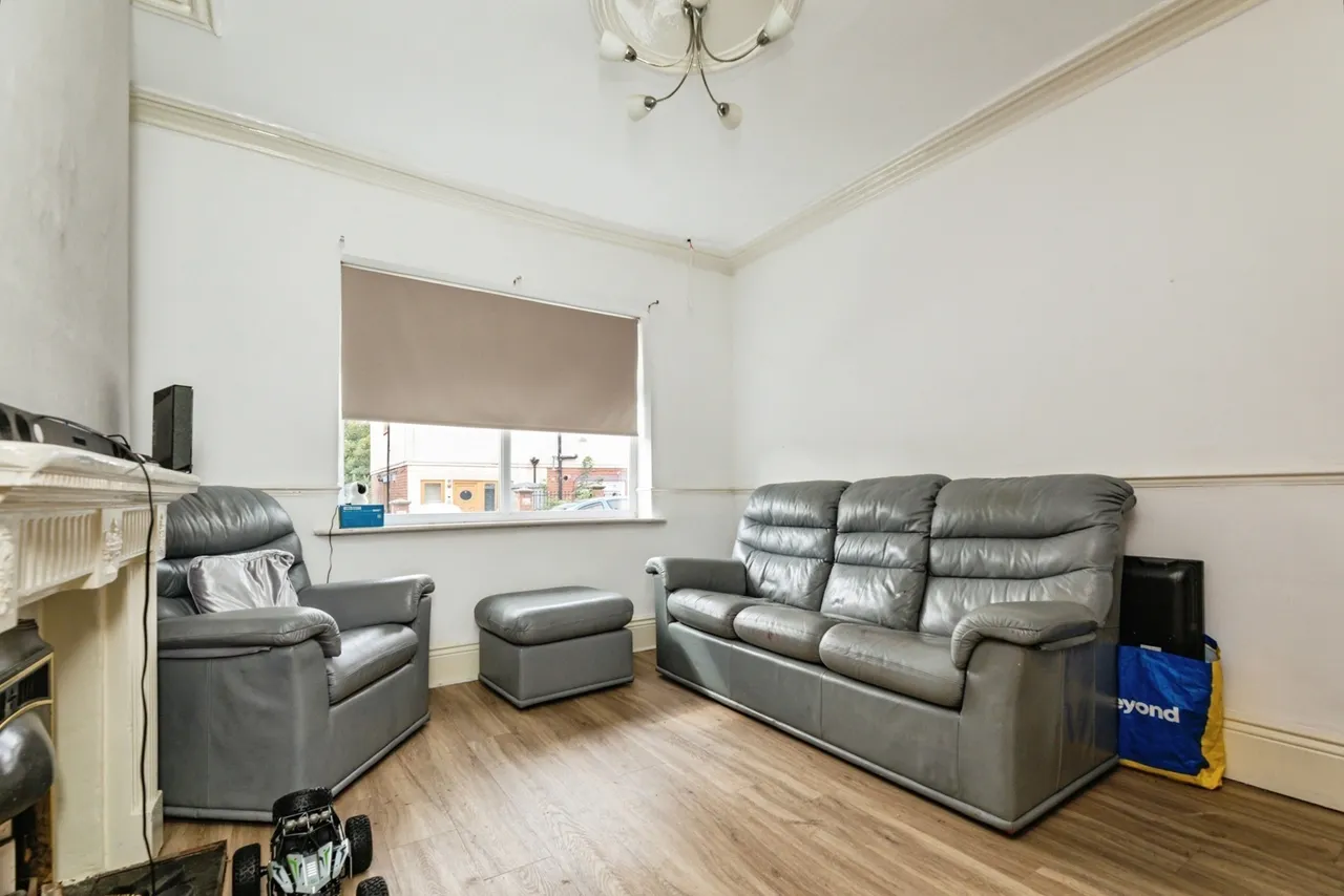 Addison Road, Sheffield, S5, photo 4