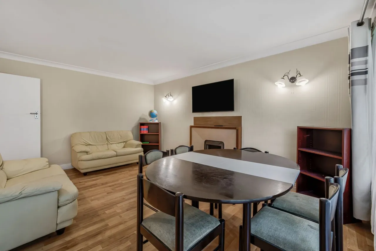 Chatsworth Road, Ealing, London, W5, photo 12