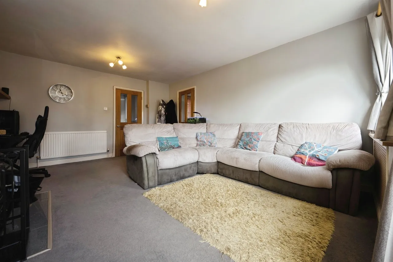 Aylesbury Road, Bierton, HP22, photo 15