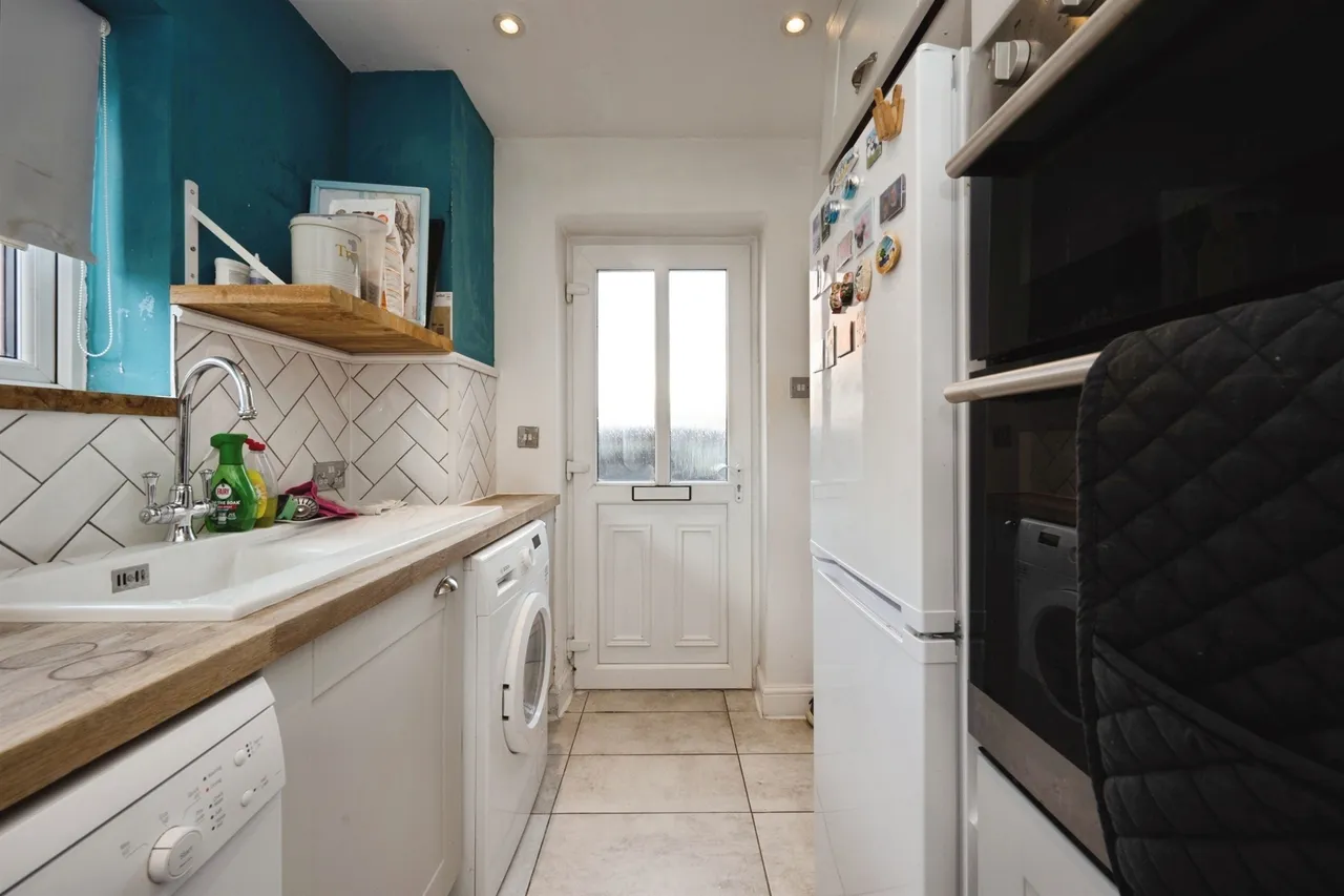 Aylesbury Road, Bierton, HP22, photo 4