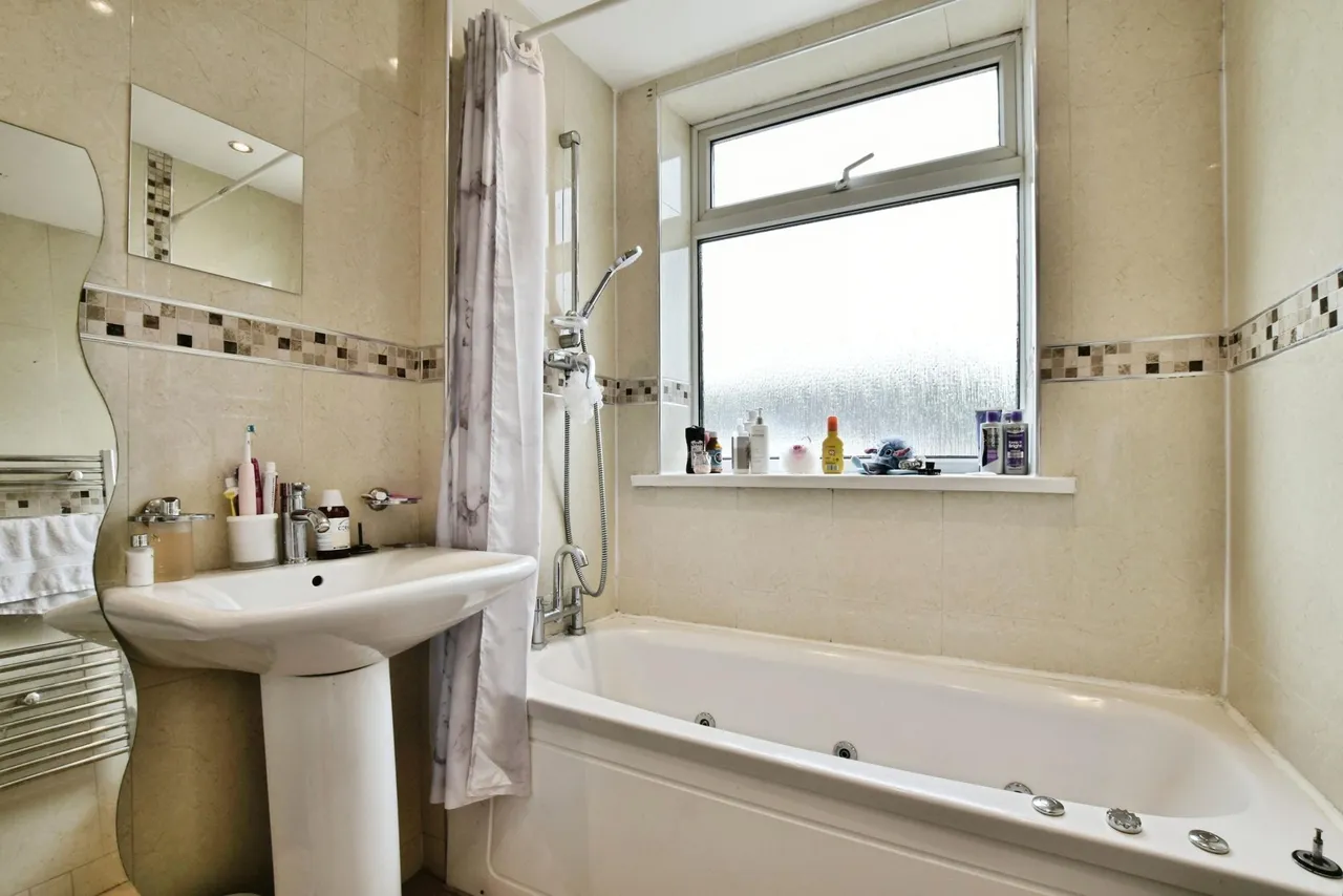 Lingdale Road, Cheadle, SK8, photo 15
