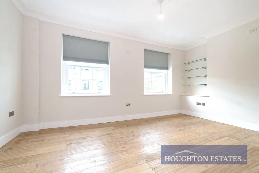 Bristol Gardens, Little Venice W9 2JG, photo 6