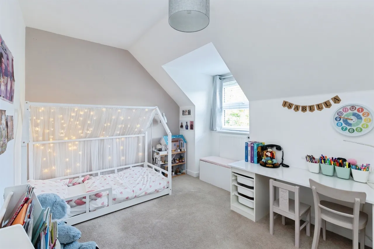 Woodland Avenue, Ferndown, BH22, photo 16