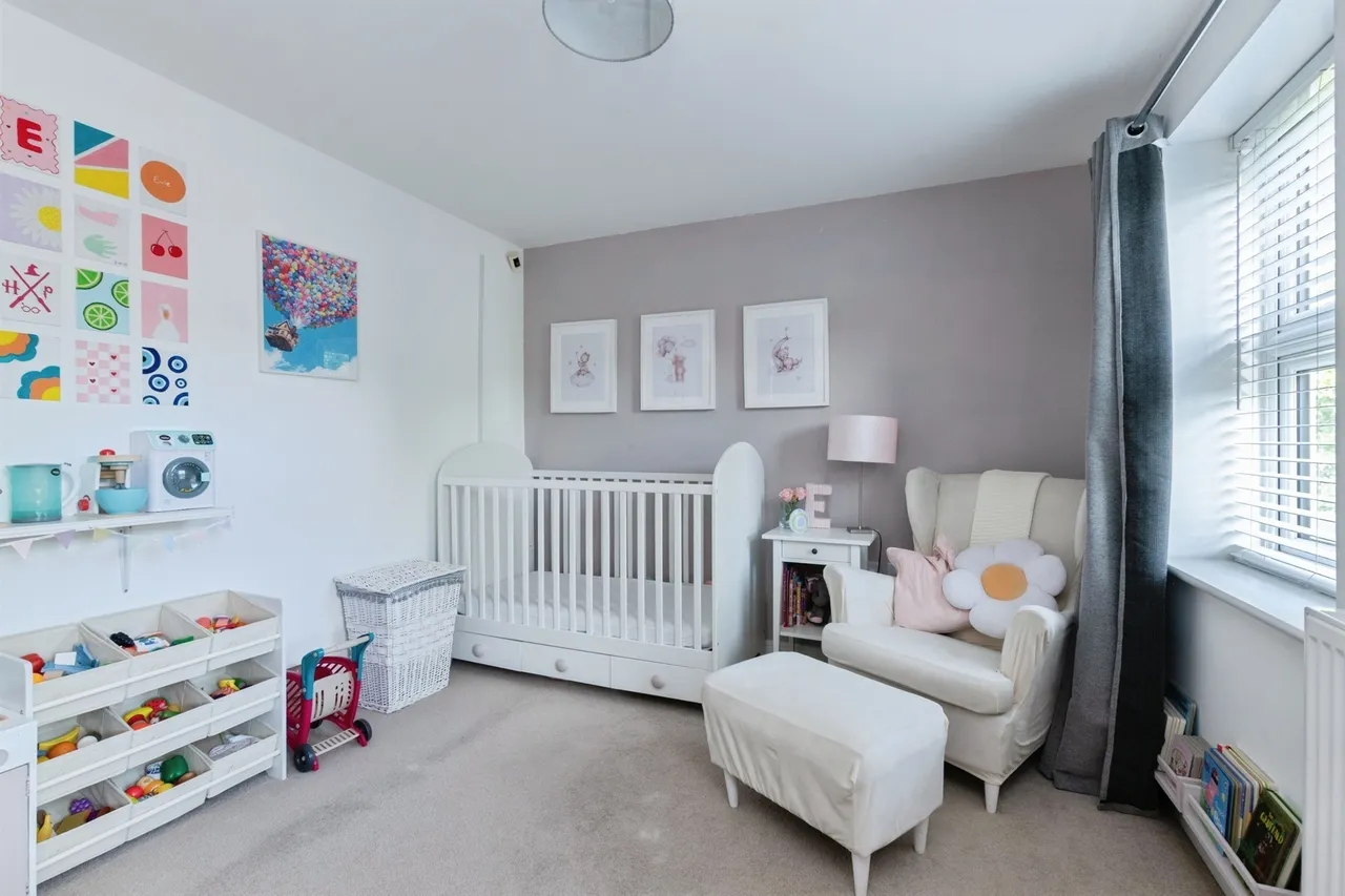 Woodland Avenue, Ferndown, BH22, photo 13