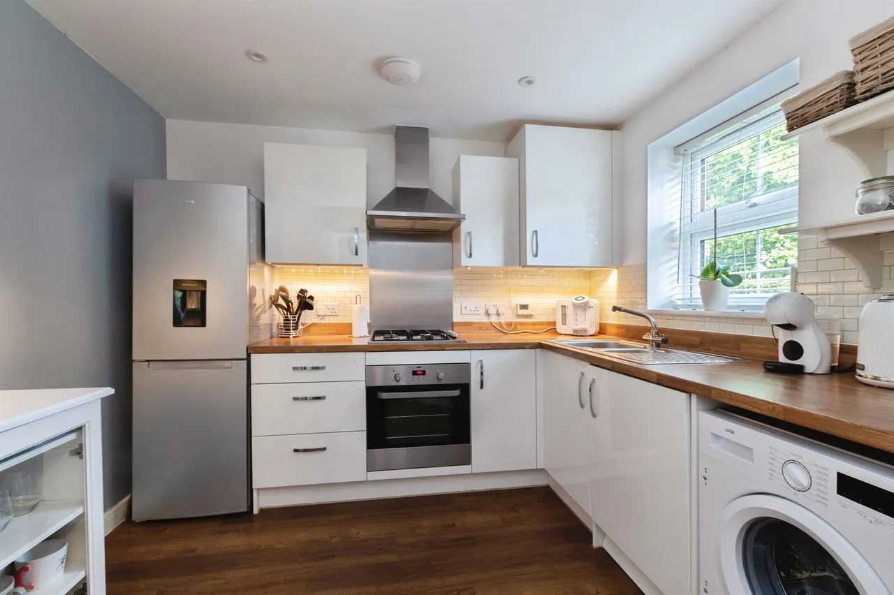 Woodland Avenue, Ferndown, BH22, photo 6