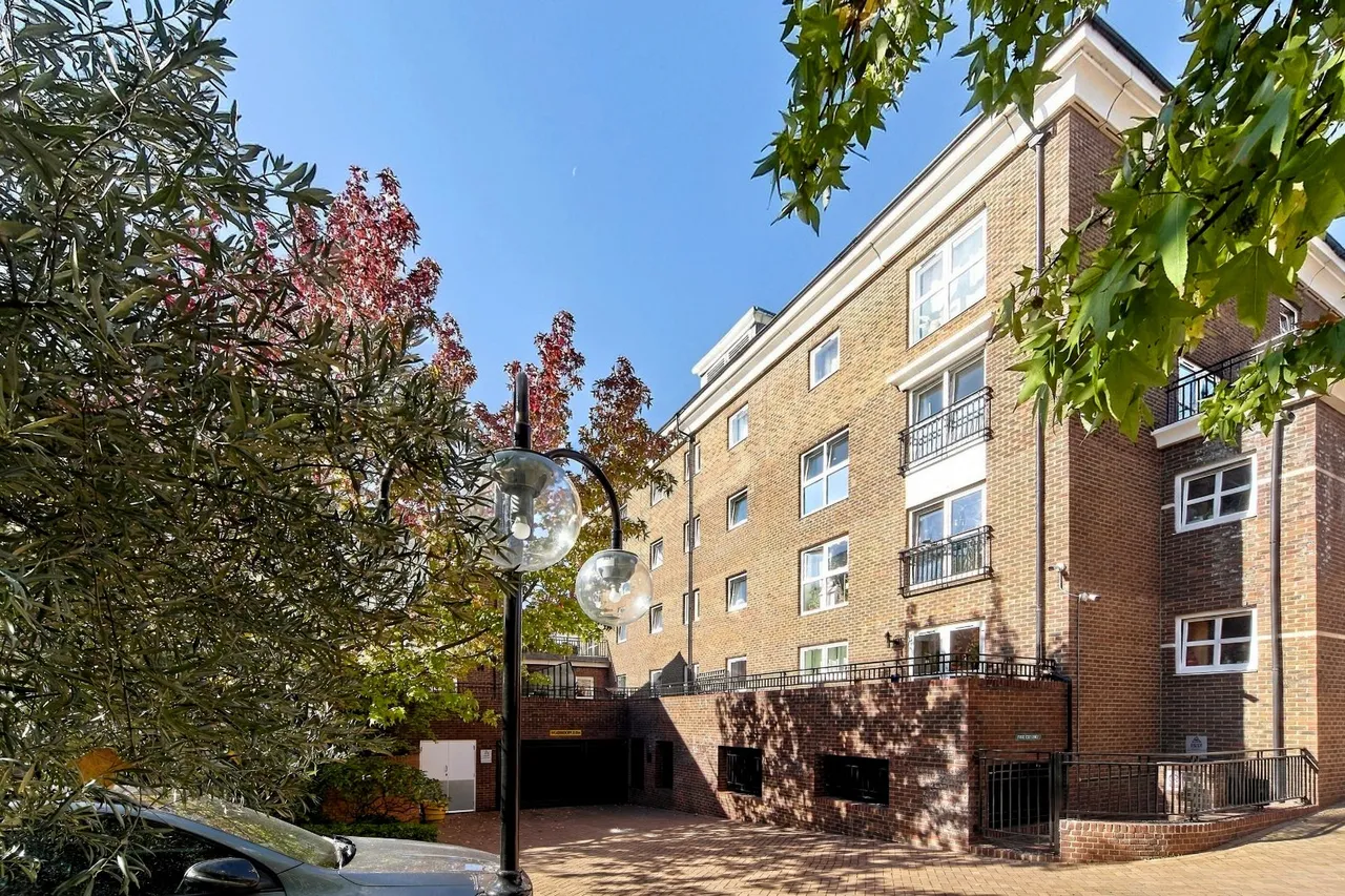 2 bed flat for sale, Melville Place, Islington, N1