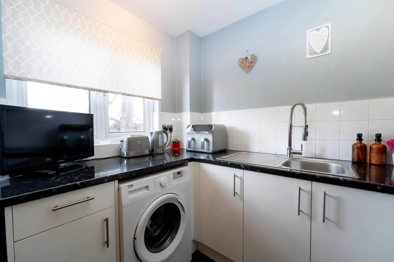 Alders Close, London, E11 3RZ, photo 4