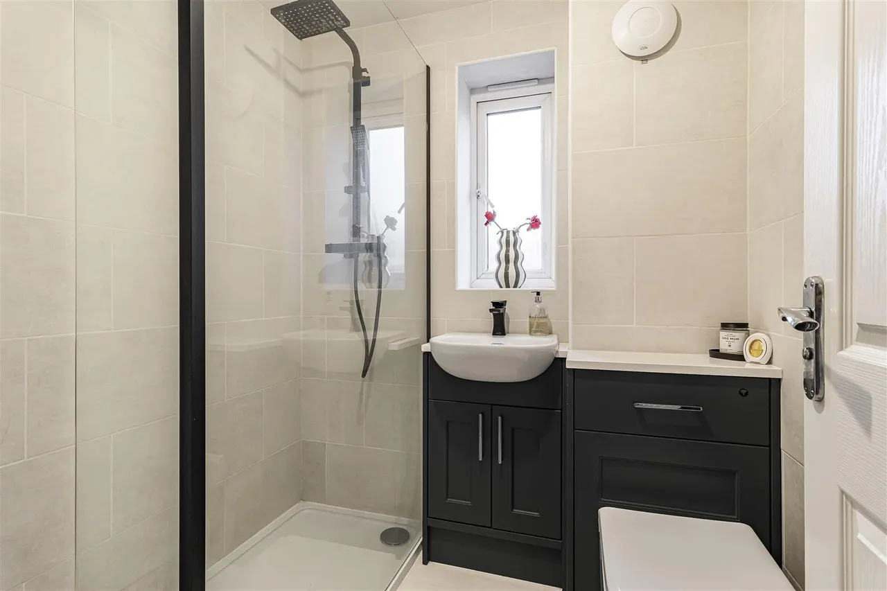 Webb Close, Haverhill, CB9, photo 10
