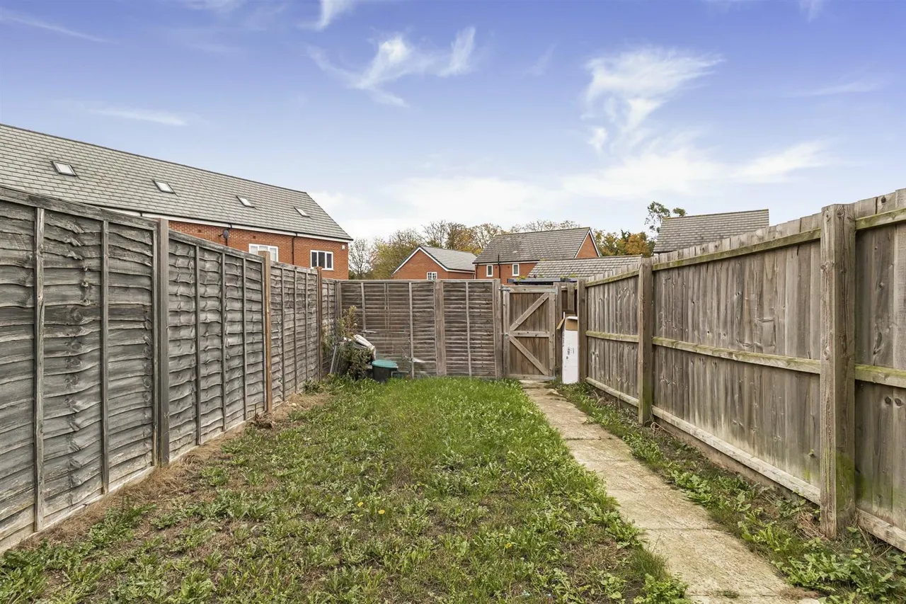 Webb Close, Haverhill, CB9, photo 12