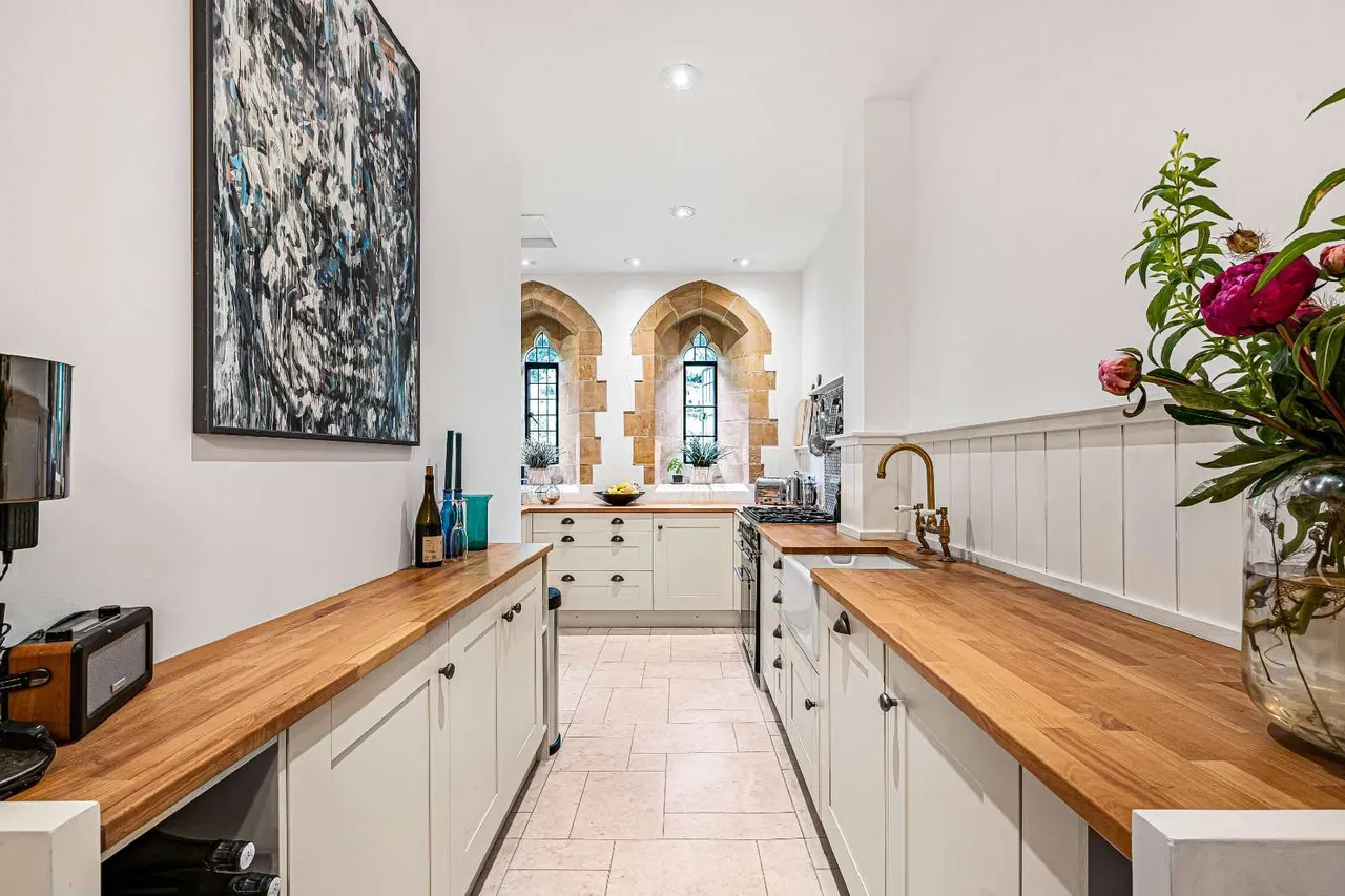 The Old Convent, East Grinstead, West Sussex, RH19 3RS, photo 8