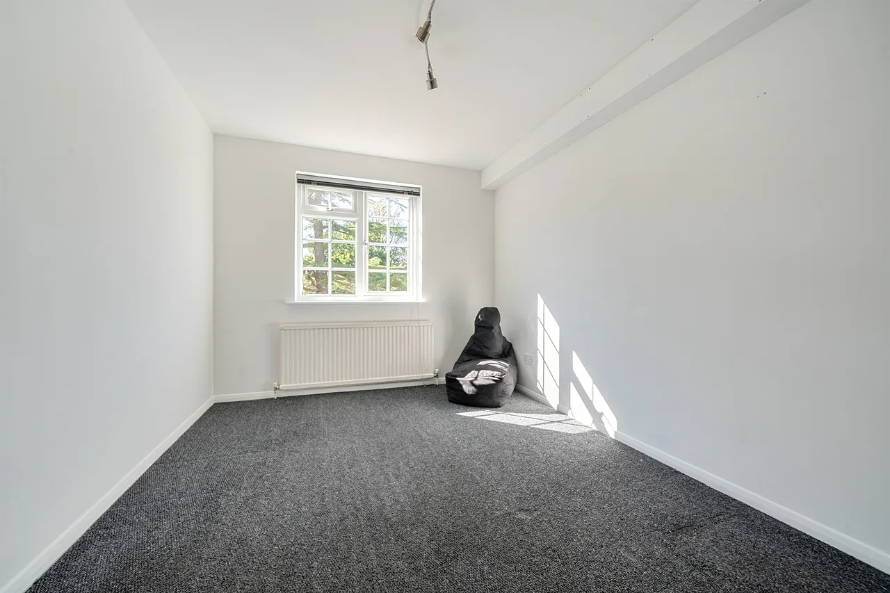 Waverley Road, Enfield, photo 11