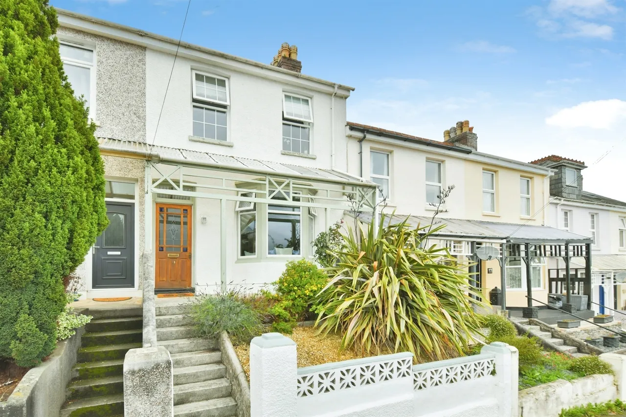 3 bed house for sale, Homer Park, Saltash, PL12